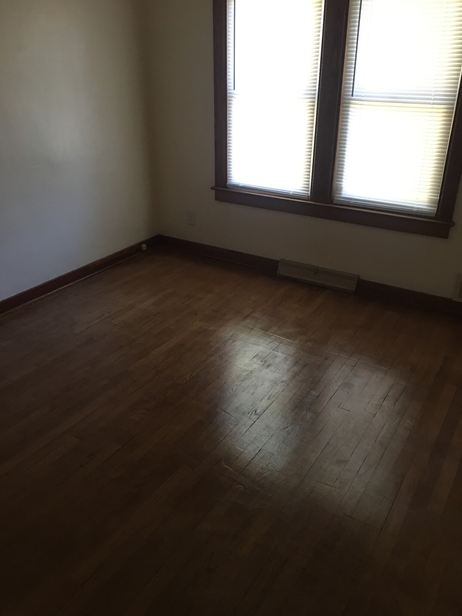 Building Photo - 1136 S Wolf Lake Rd