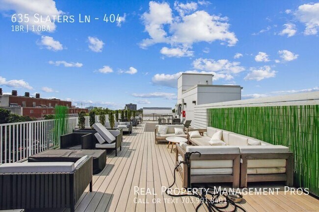 Building Photo - 635 Slaters Ln