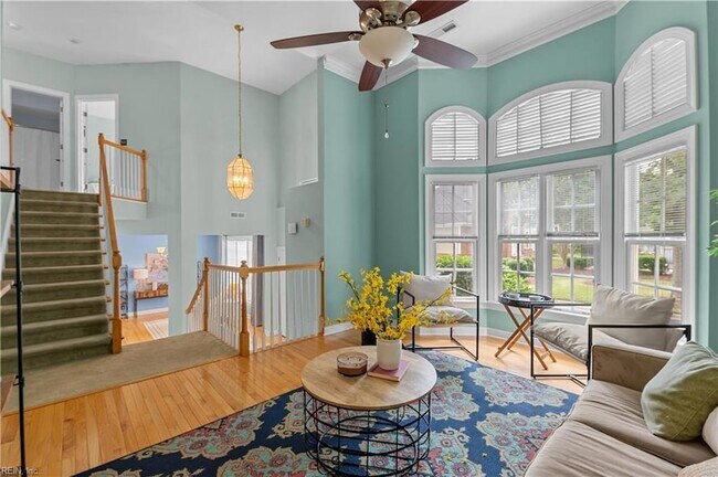 Building Photo - 232 Suri Dr