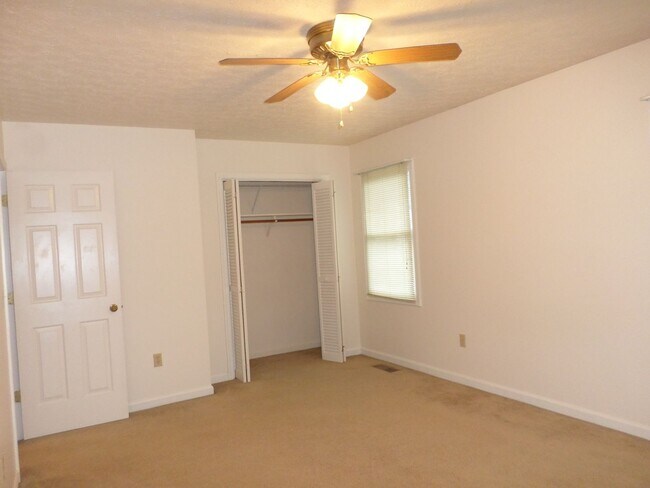 Building Photo - 1724 Emerald St