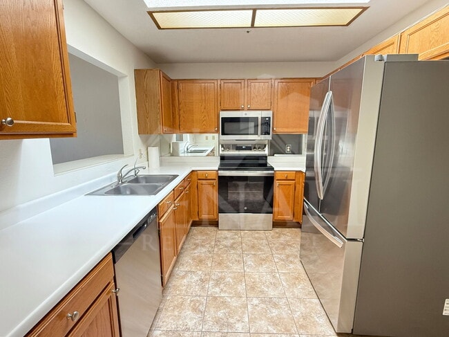 Building Photo - 11766 E Becker Ln