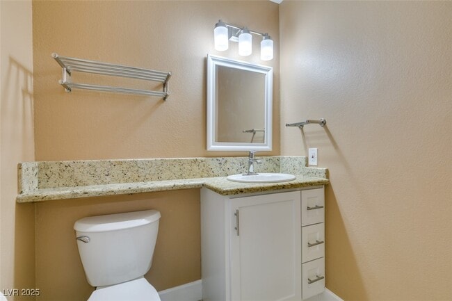 Building Photo - 3966 Green Leaf Dr