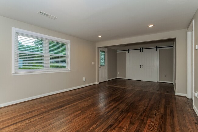 Building Photo - Beautiful 3 bedroom Home in Union
