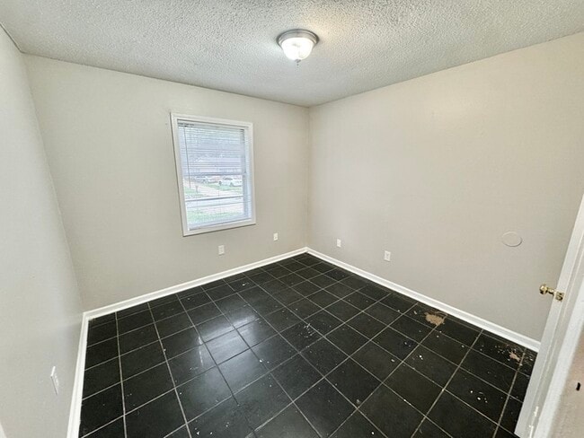 Building Photo - 3353 Elk Point Dr