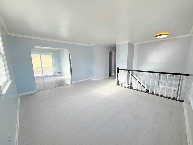 Building Photo - 8148 Murray Hill Dr