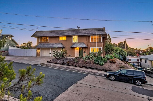 Building Photo - 4 Bedrooms, 3 Bathroom, Two Story Home With Pool