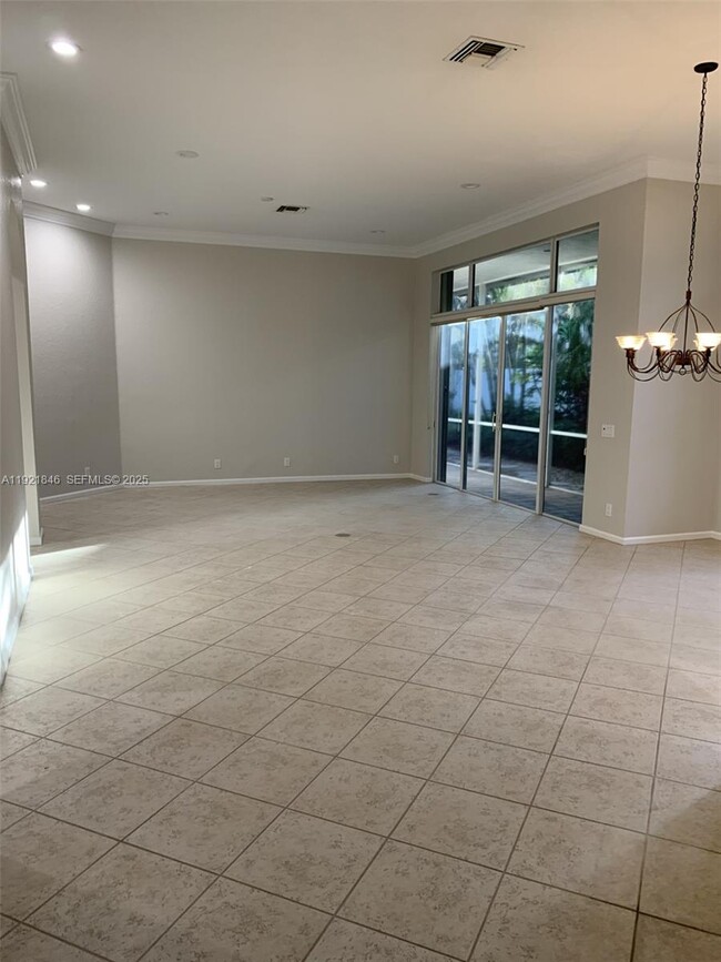 Building Photo - 2518 Bay Pointe Ct