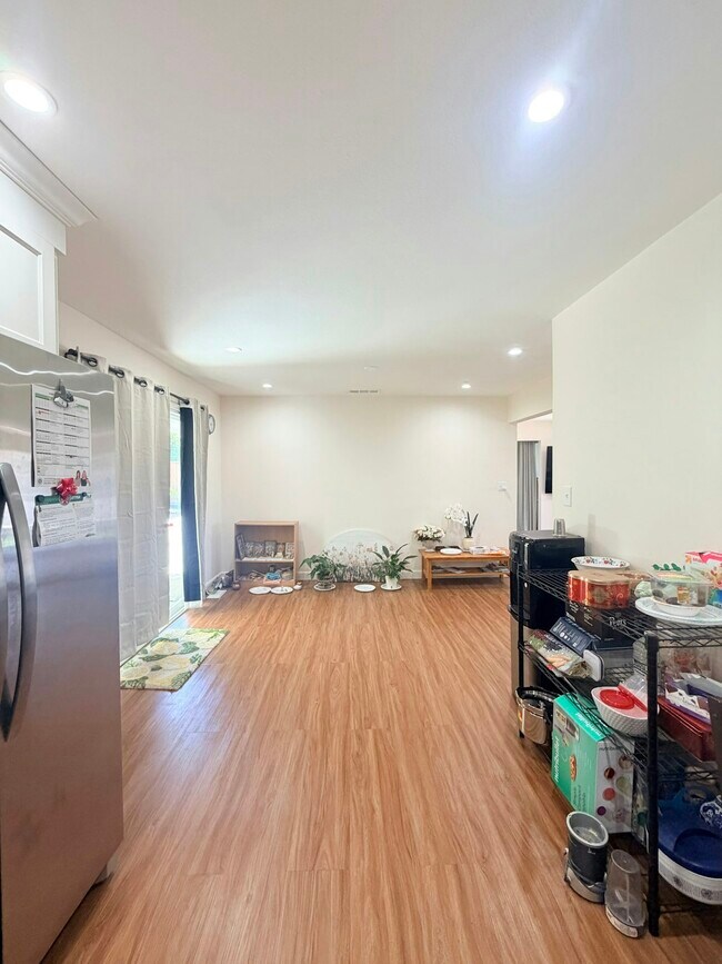 Building Photo - 7622 Oxbow Ln