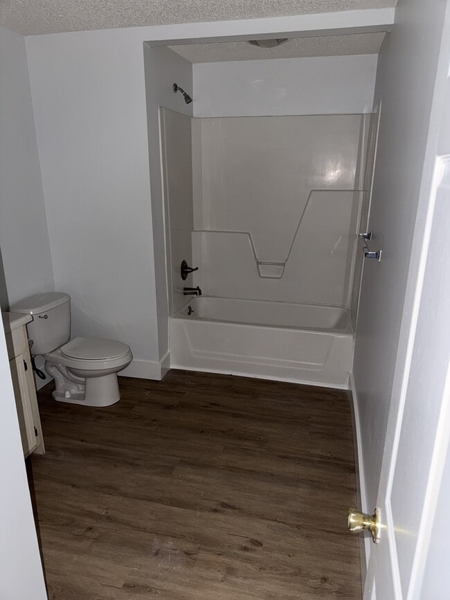 Building Photo - 2607 Cardinal St