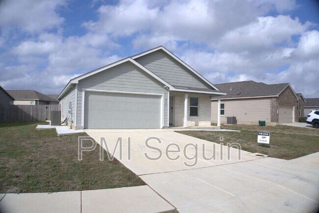 Building Photo - 809 Riviera Ct