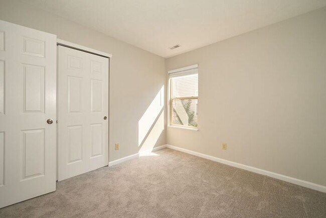 Building Photo - Great Brownsburg Home!