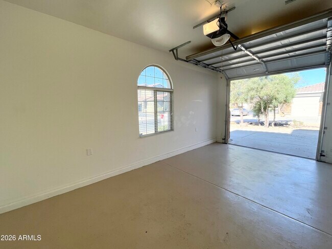 Building Photo - 17269 W Morning Glory St