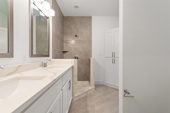 Building Photo - 2105 Tiger Trail