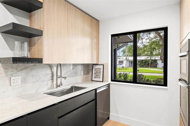 Building Photo - 7291 SW 129th St