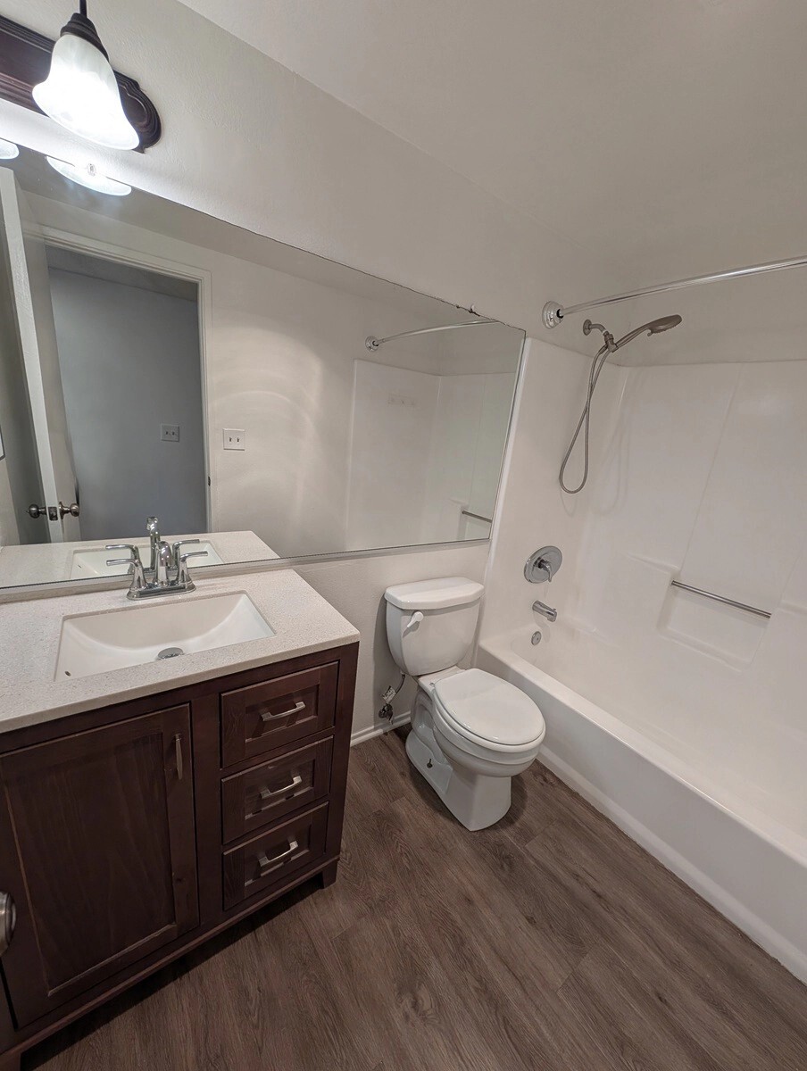 Building Photo - Piedmont