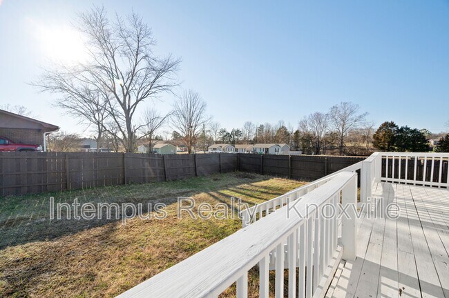 Building Photo - 7411 Cascade Meadows Way