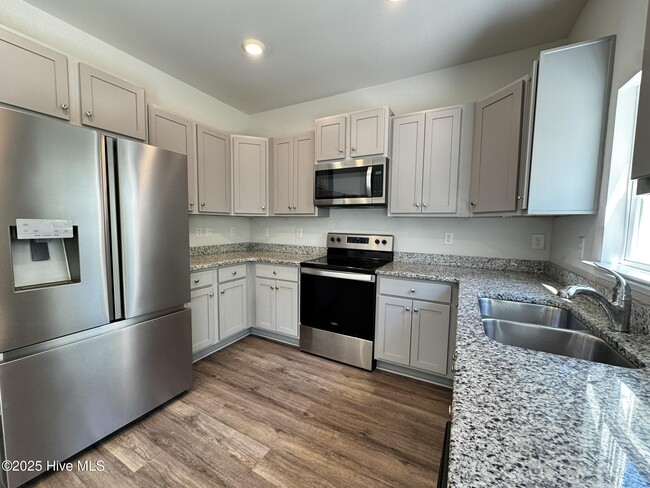 Building Photo - 1505 Pleasant Holw Ct SE