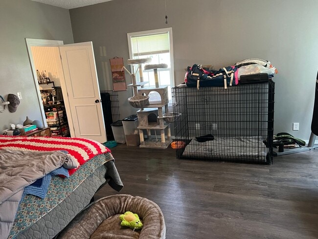 Building Photo - Comfort and Convenience : 3 Bedroom 2 Bath...