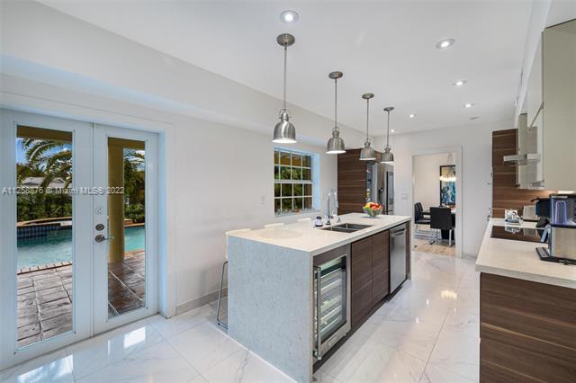 Building Photo - 11401 SW 72nd Plz