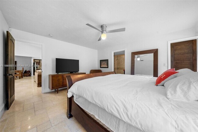 Building Photo - 6411 SW 185th Way