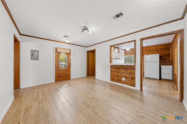 Building Photo - 301 Tatum Rd