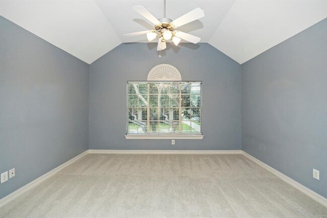 Building Photo - 22211 Mission Hills Ln