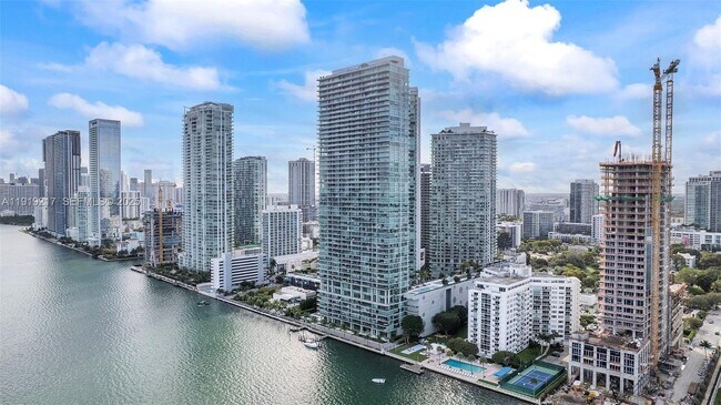 Building Photo - 3131 NE 7th Ave