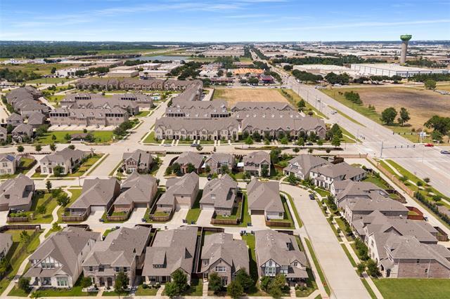 Building Photo - 1565 Amesbury Way