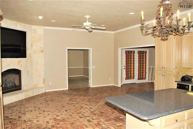 Building Photo - 3 Sand Piper