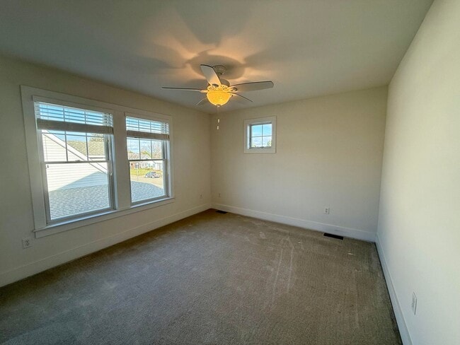 Building Photo - Impeccably maintained, custom-built home located in the sought-after Bay Breeze Estates community.