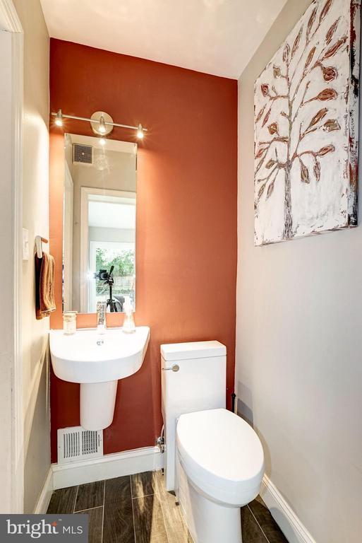 Building Photo - 5724 27th St NW