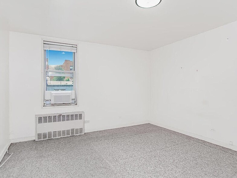 Building Photo - 1425 Thieriot Ave