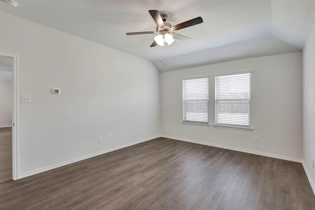 Building Photo - 1006 Honey Maple St