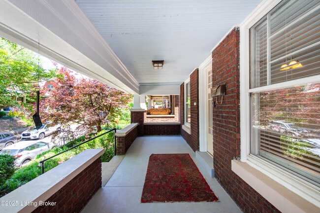 Building Photo - 1604 Edgeland Ave