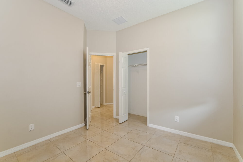 Building Photo - 2725 Eagle Glen Cir