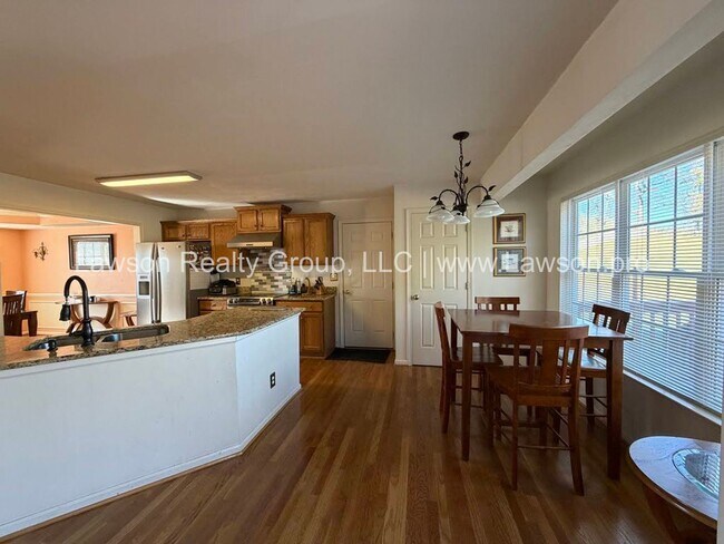 Building Photo - Gorgeous Classic Cave Spring Colonial in S...