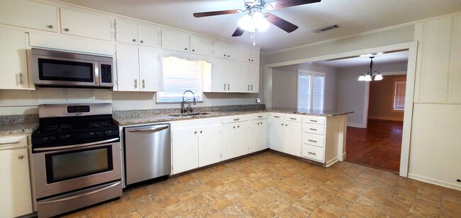 Building Photo - Nostalgic Charm Awaits - Spacious Home on ...