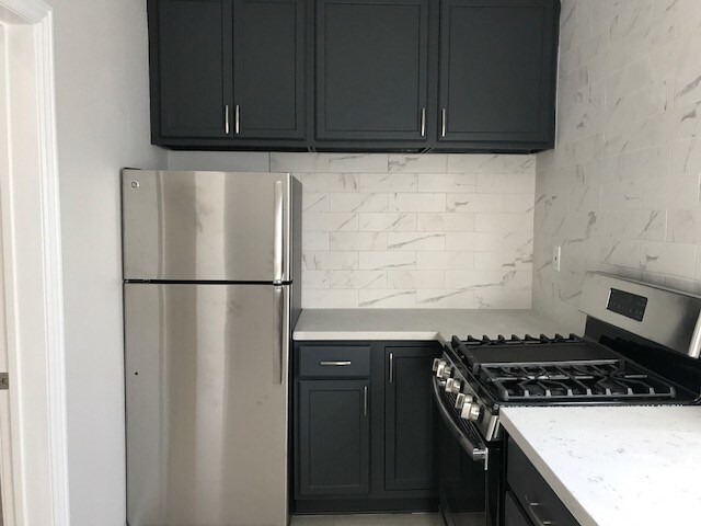 Building Photo - 338 - 350 E. 7th St.