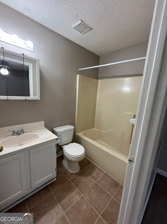 Building Photo - 409 Baltic Ct