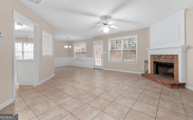 Building Photo - 1393 Glenover Way