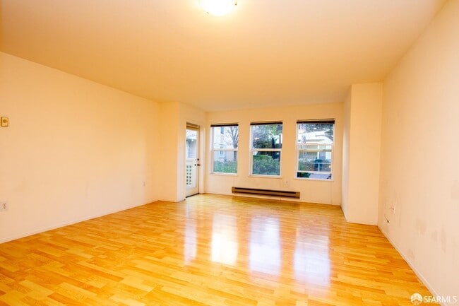 Building Photo - 2225 23rd St