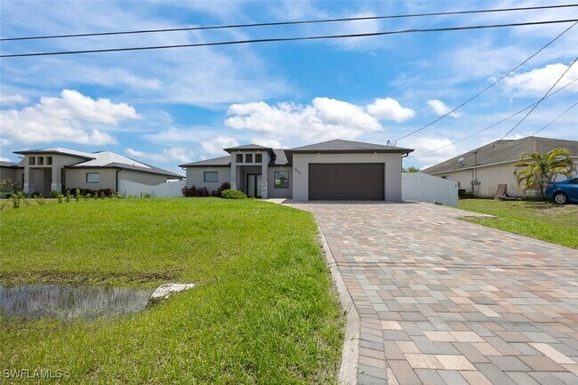 Building Photo - 1609 Nelson Rd N