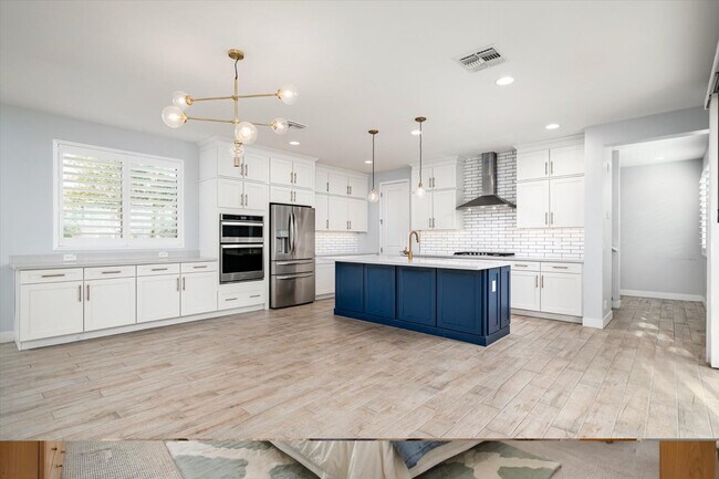 Building Photo - 25822 N 20th Ln