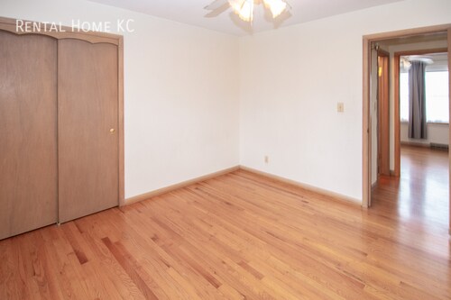 Building Photo - 8416 Lowell Ave