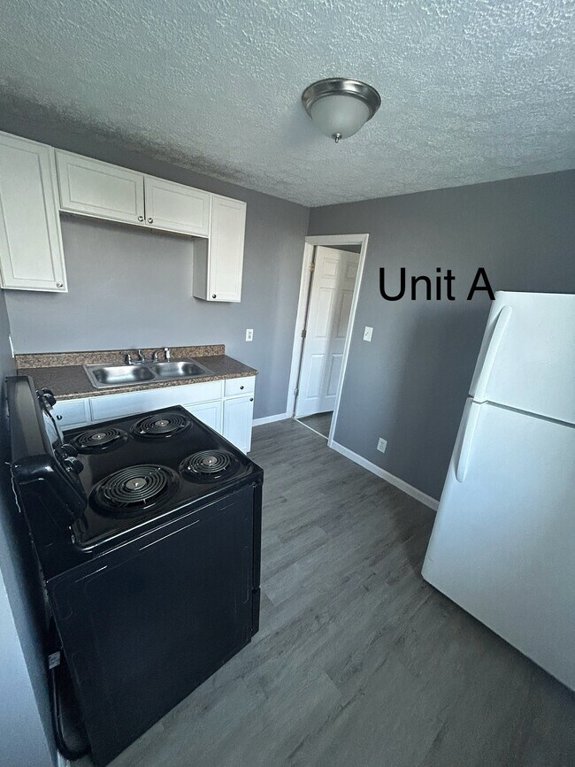 Building Photo - Seneca Ave