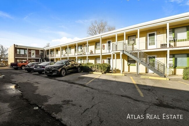 Building Photo - 3759 Wolff St