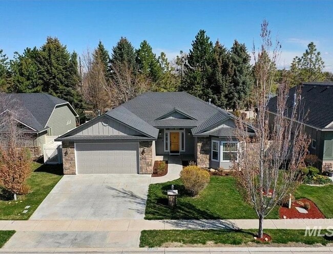 Primary Photo - 850 W Heather Woods Dr