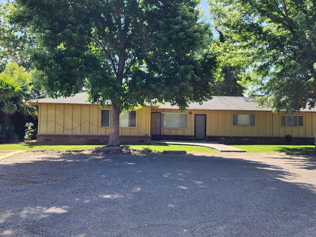 Primary Photo - 21605 Mayfair Dr