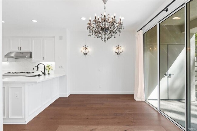 Building Photo - 52 Brigmore Aisle