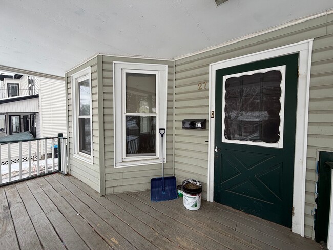 Building Photo - 27-29 Montgomery Ave